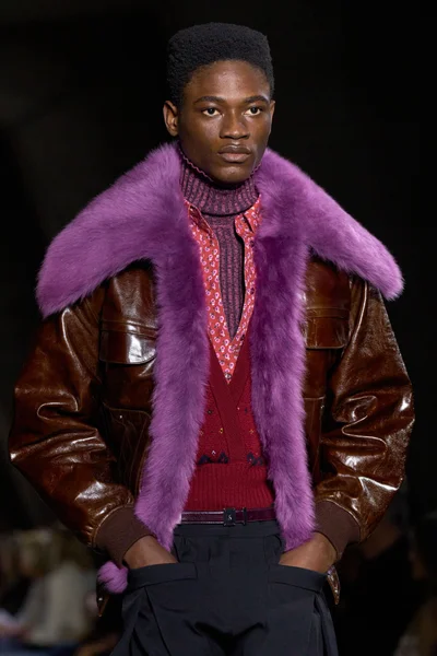 Look 37